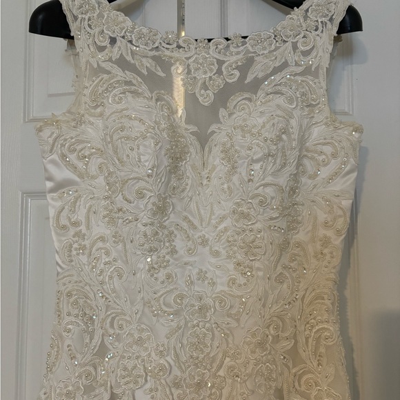 wedding dress - Picture 10 of 10